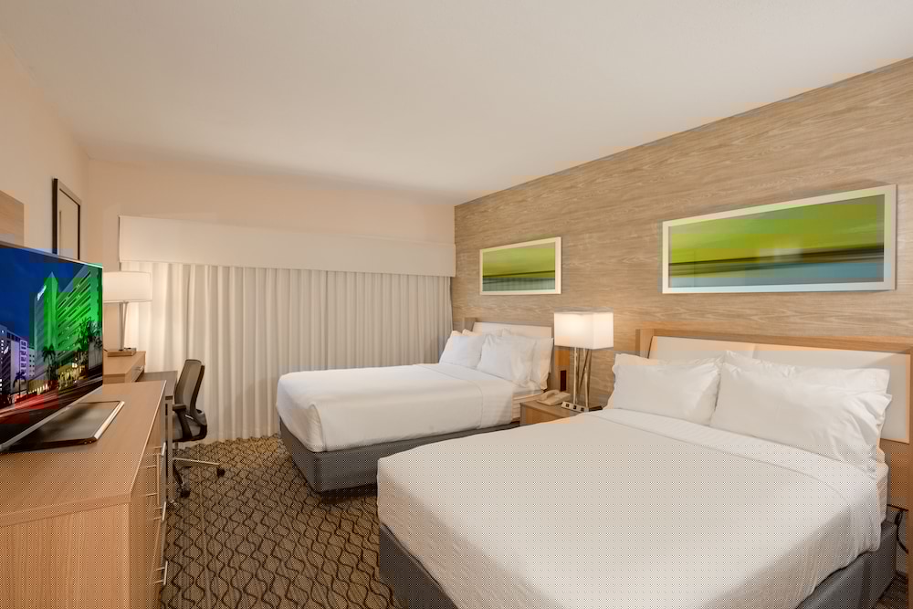 Holiday Inn Miami Beach Oceanfront Hotel 14/71