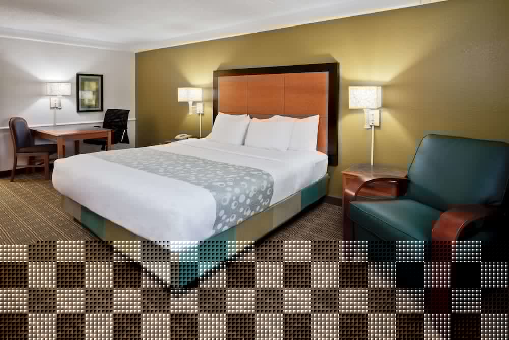 La Quinta Inn by Wyndham Orlando Airport West 17/40