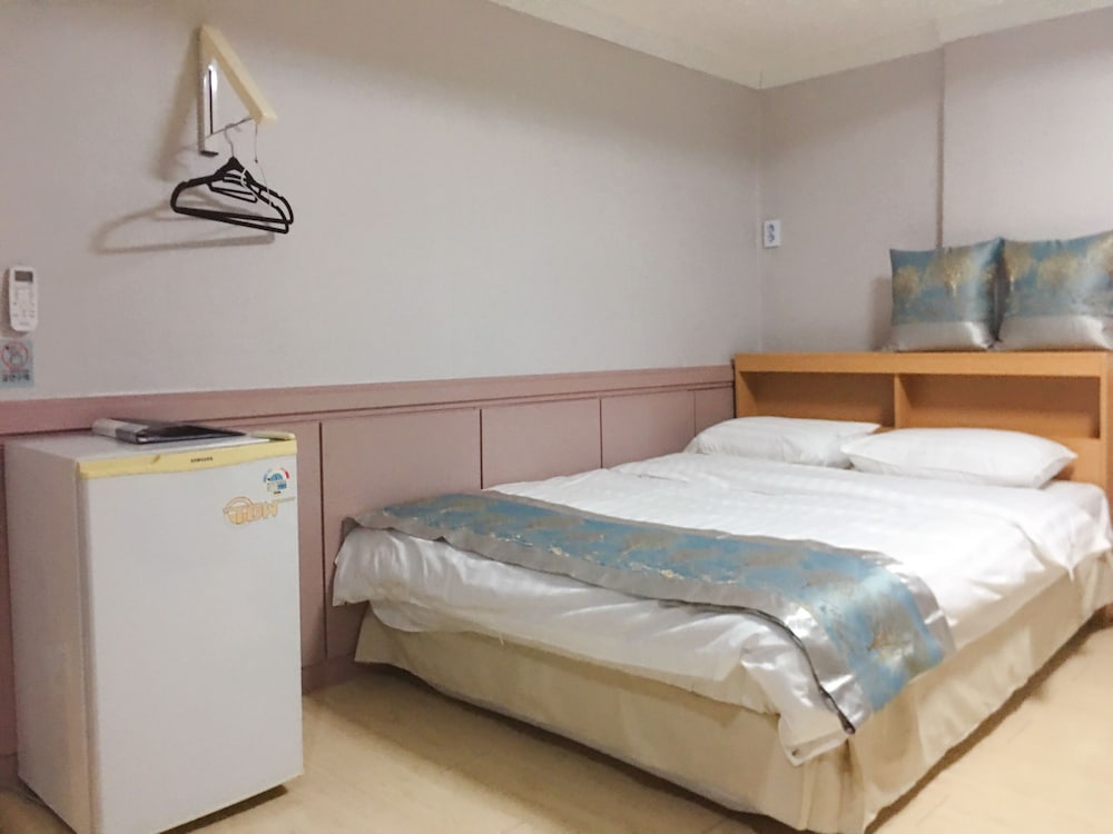 Gyeong's Hostel 25/70