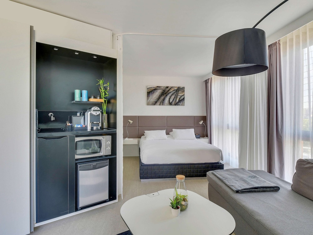 Novotel Suites Paris Issy Les Moulineaux 65/80