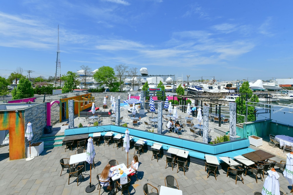The Freeport Inn and Marina 5/47