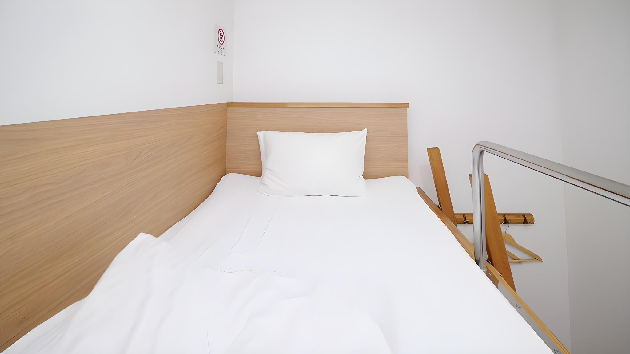 Single Cabin Room Upper Berth