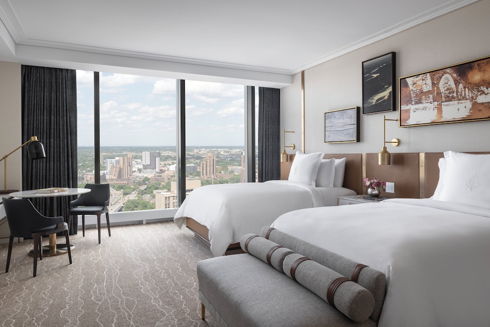 PREMIER, 2 DOUBLE BEDS, RIVER VIEW