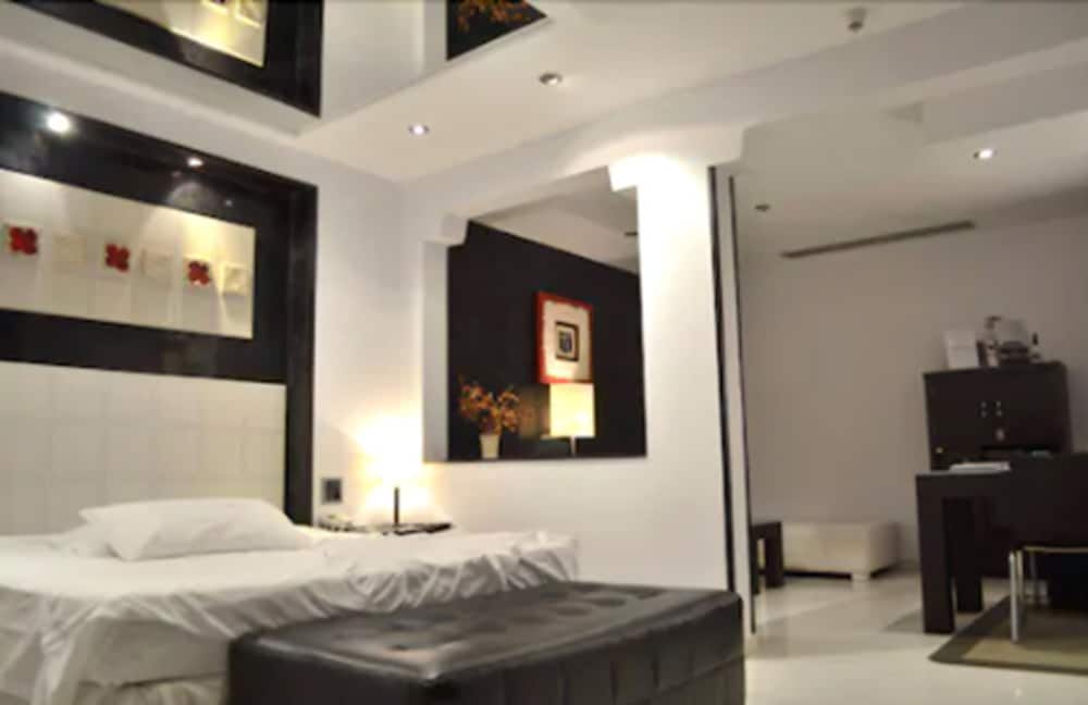 Zouk Hotel 16/50