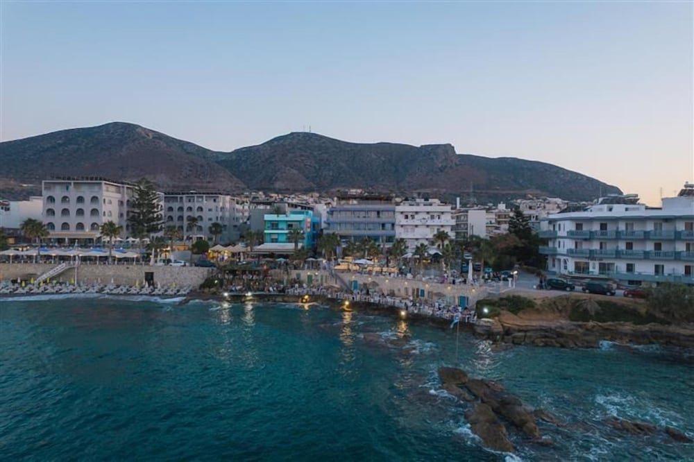 Cretan Blue Beach Hotel 46/57