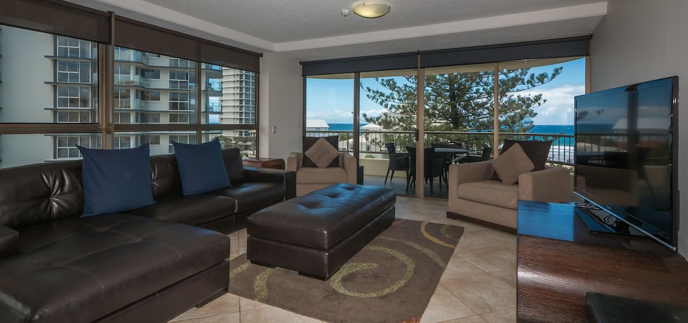 Norfolk Luxury Beachfront Apartments 48/74