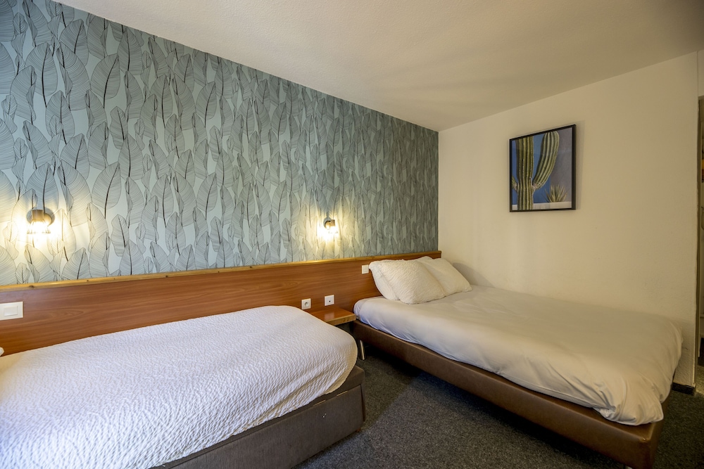 Ostal Pau Universite, Sure Hotel Collection by Best Western 12/44