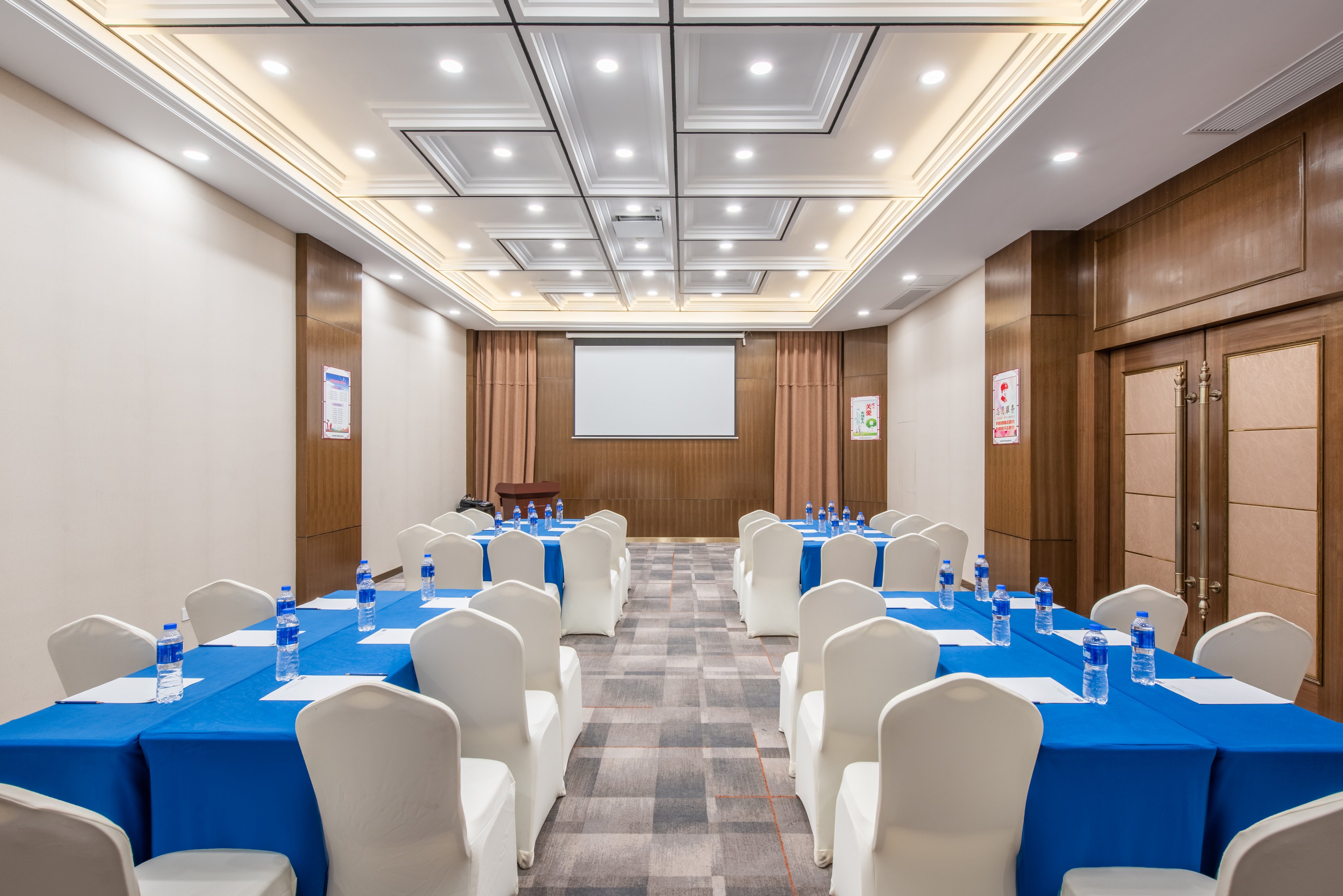 HOLIDAY INN EXPRESS HEFEI DOWNTOWN 71/80
