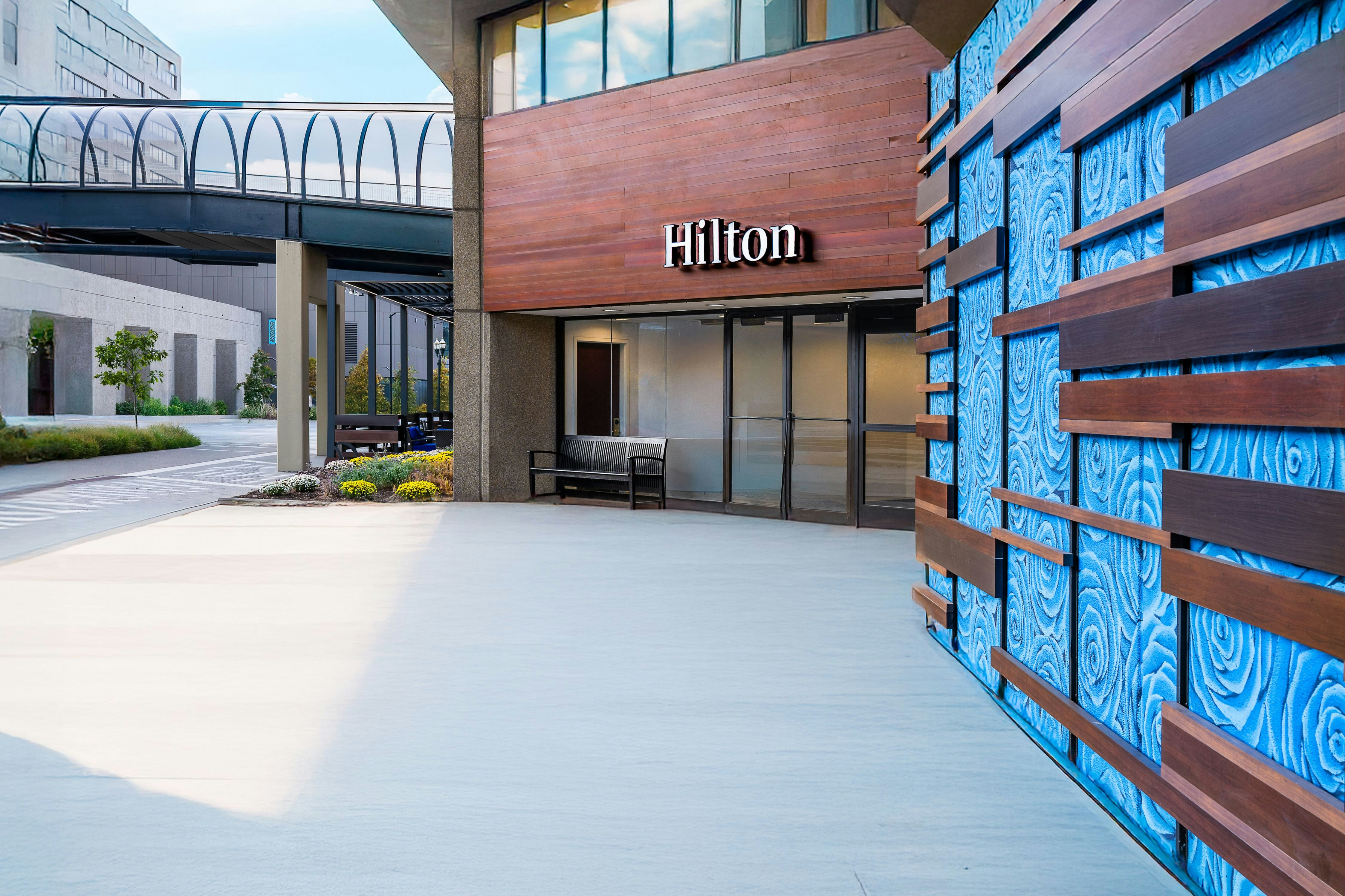 Hilton Lexington Downtown 24/50