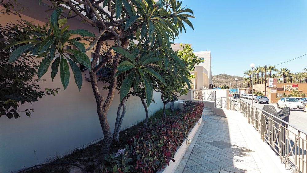 Chrispy Beach Resort 31/43