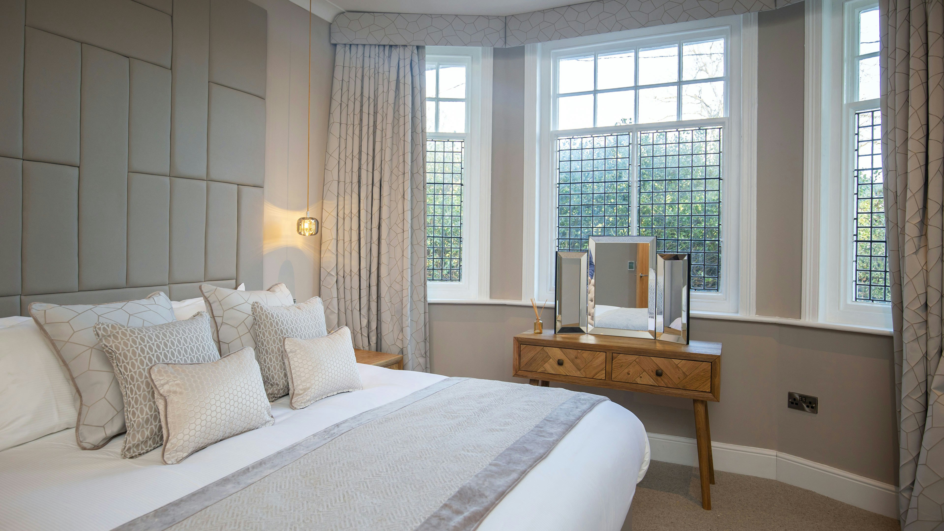 Rowton Hall Country House Hotel And Spa 10/73