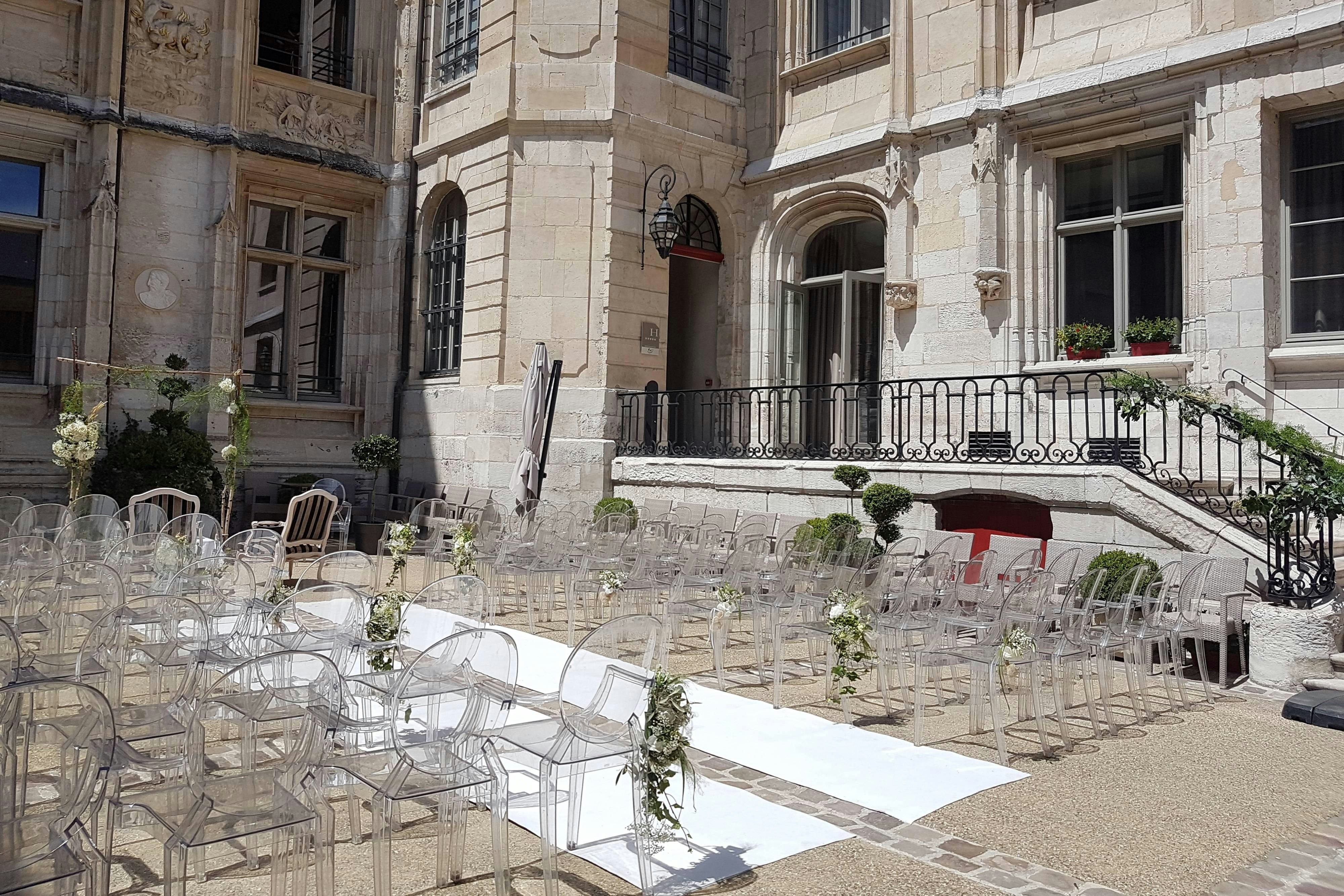 Hotel de Bourgtheroulde, Autograph Collection 38/38