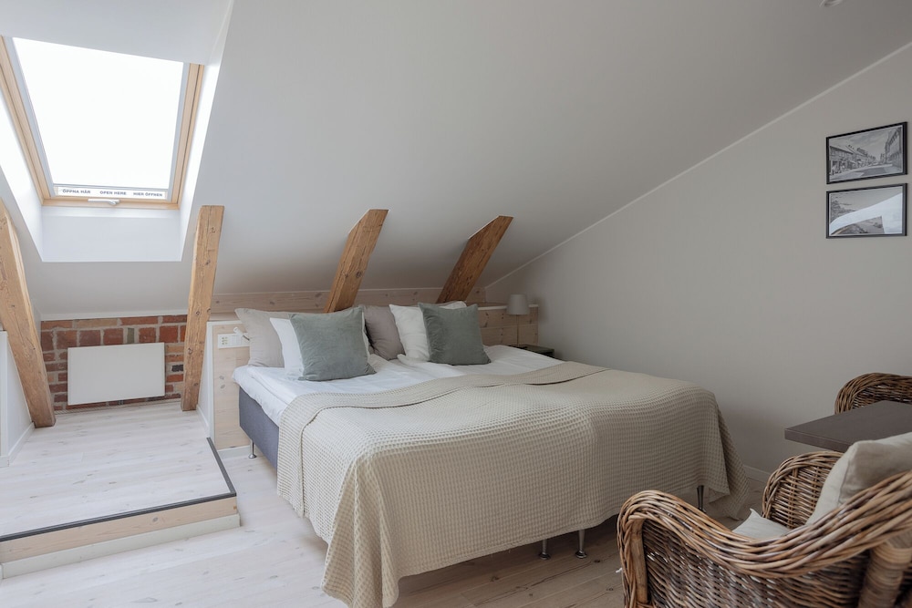 Stationen Bed Breakfast 17/50