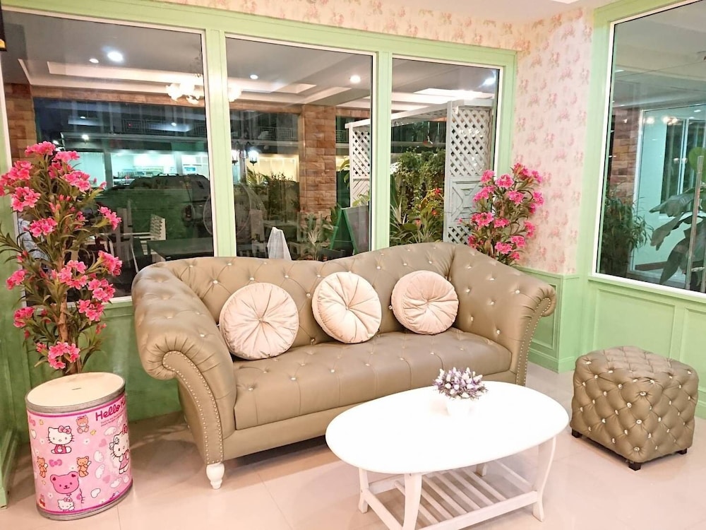 The Royal P Boutique Hotel 33/44
