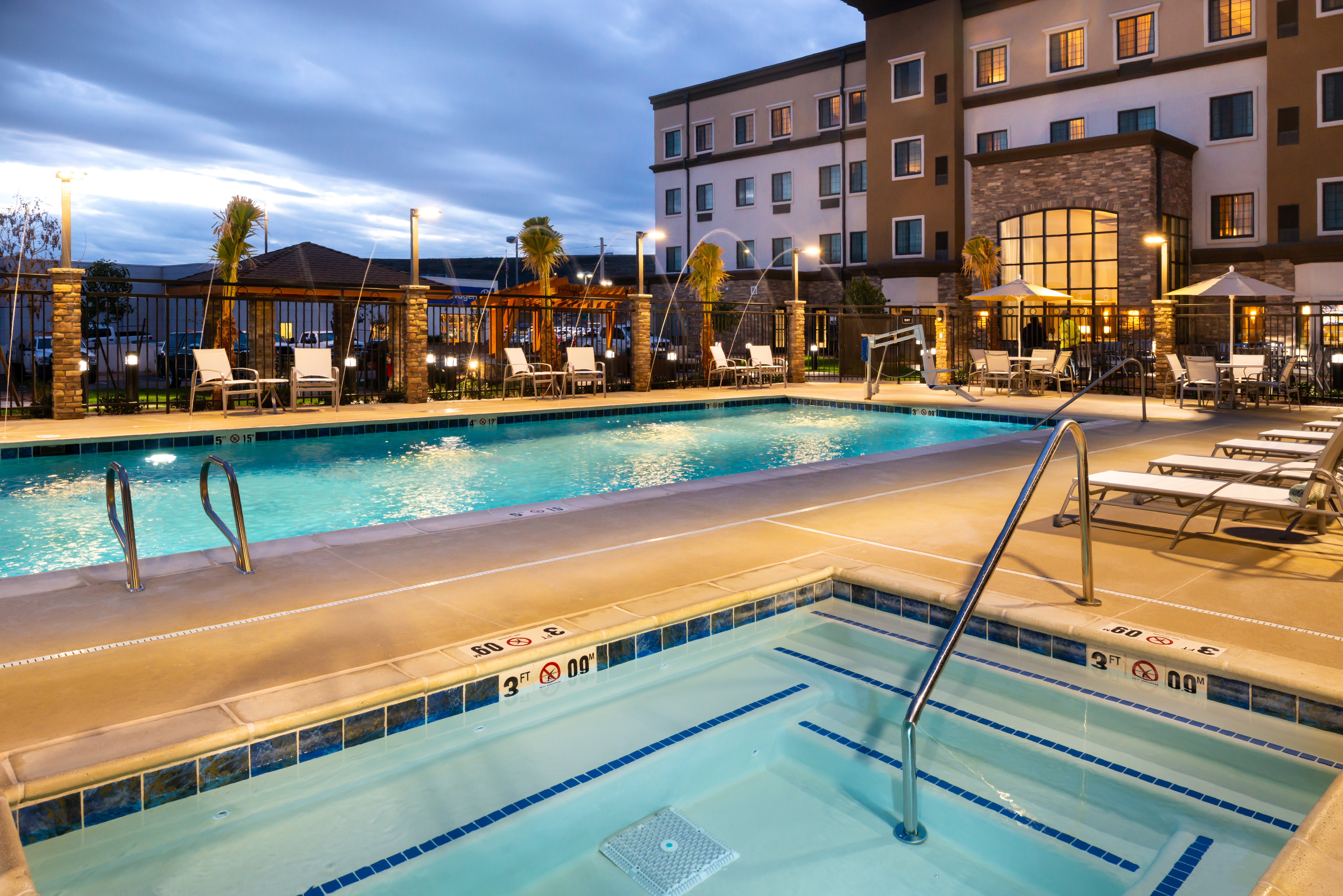 Staybridge Suites St George 34/67
