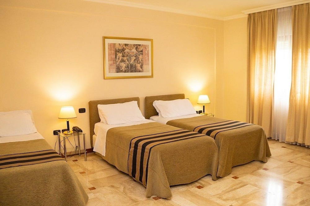 Hotel Palace 2000 12/60