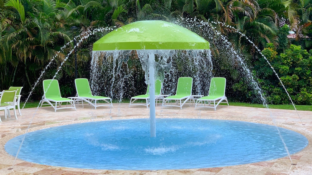 Holiday Inn Mayaguez and Tropical Casino 3/64