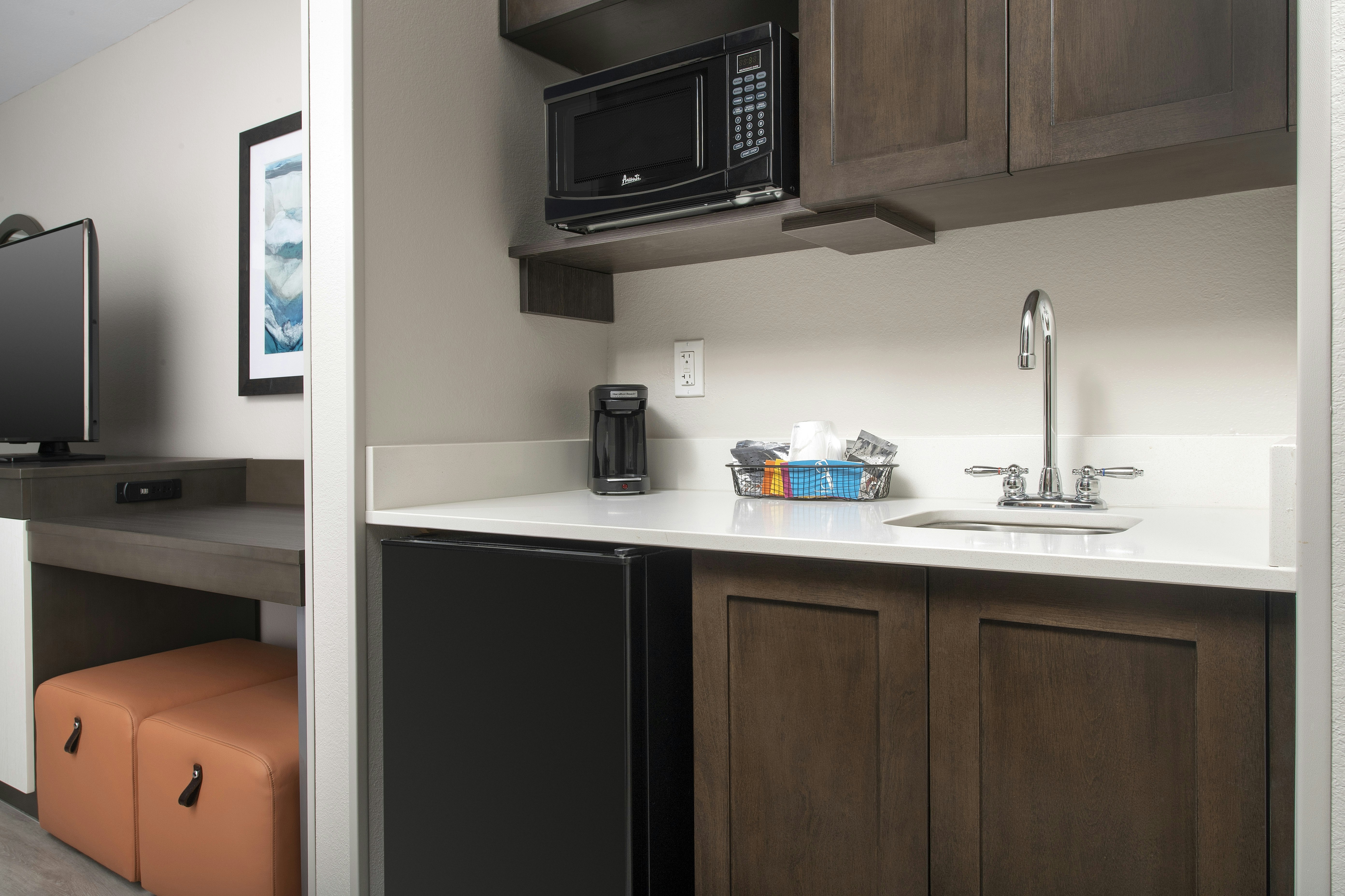 Room, King Bed, Balcony or Patio, Accessible، Hampton Inn Marathon Florida Keys Fl 7/7