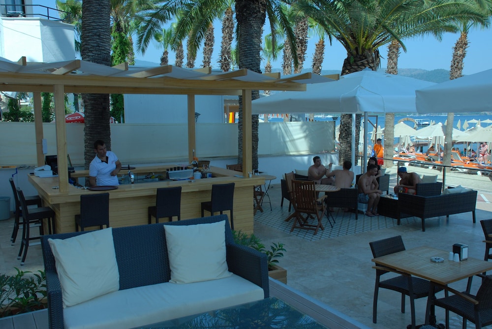 Begonville Beach Hotel - Adult Only 30/49
