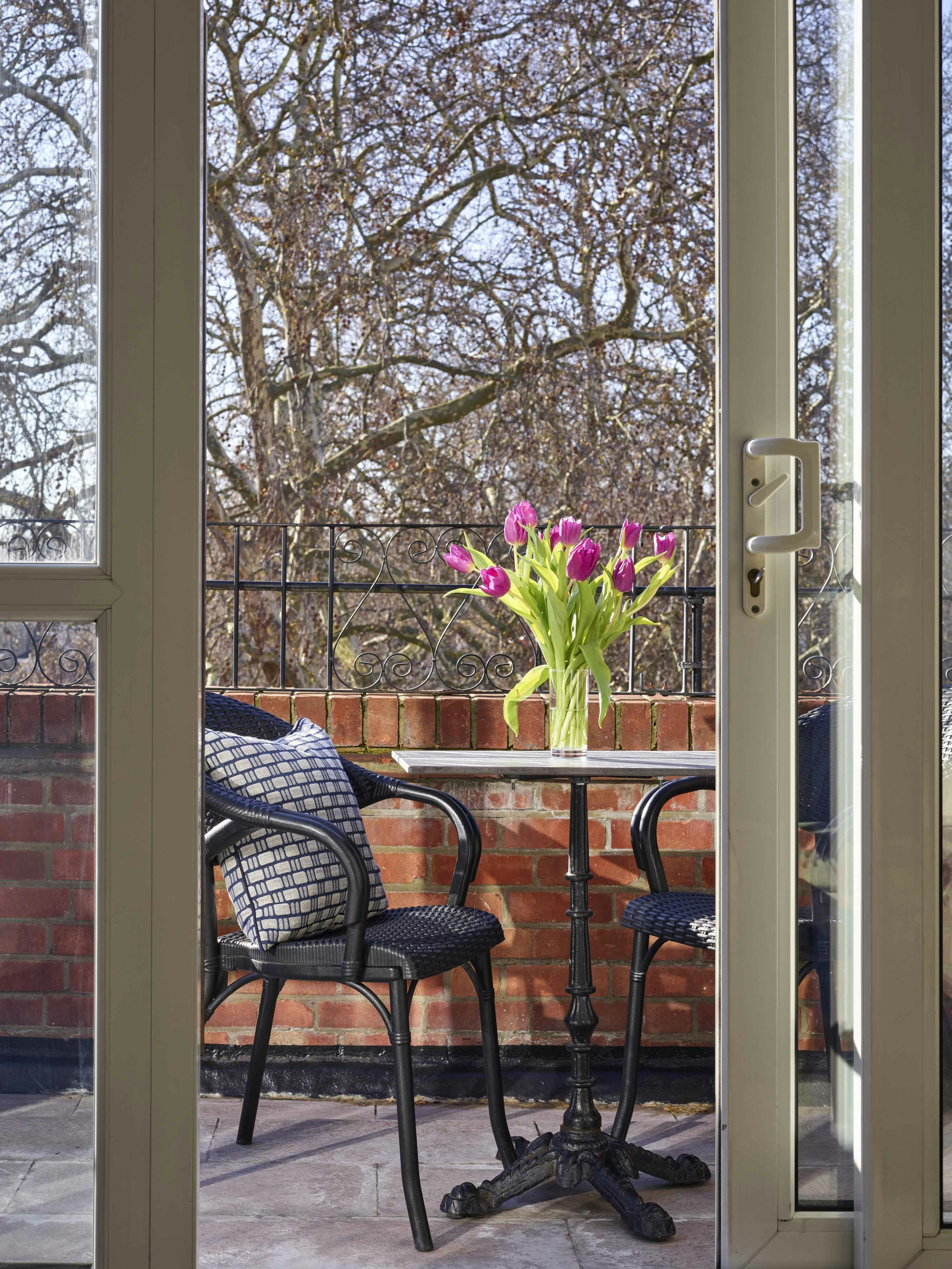 COLLINGHAM SERVICED APARTMENTS 44/56