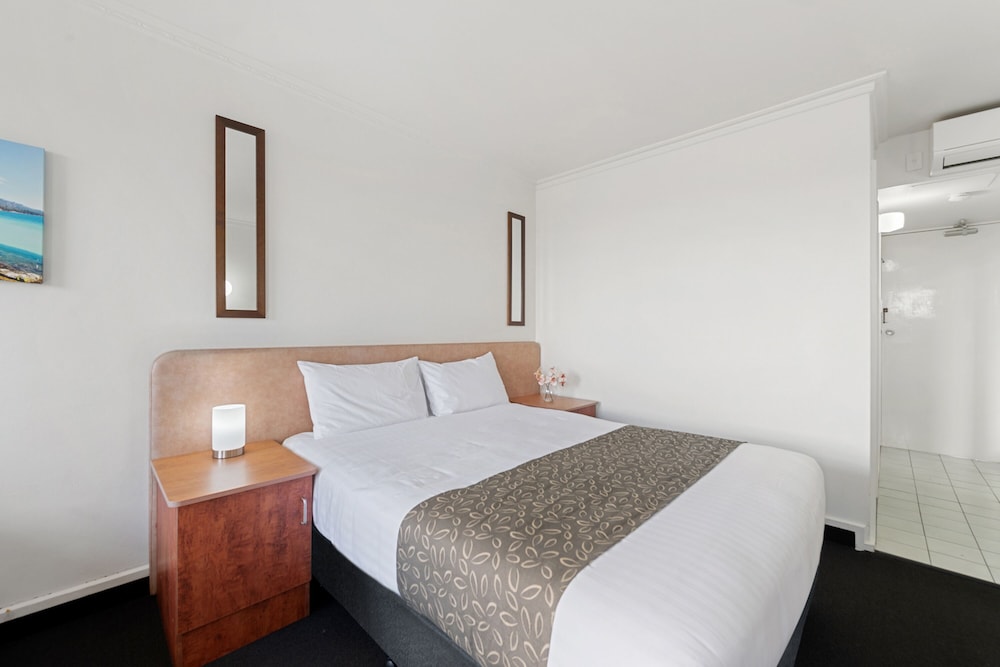 Coach House Launceston 19/52
