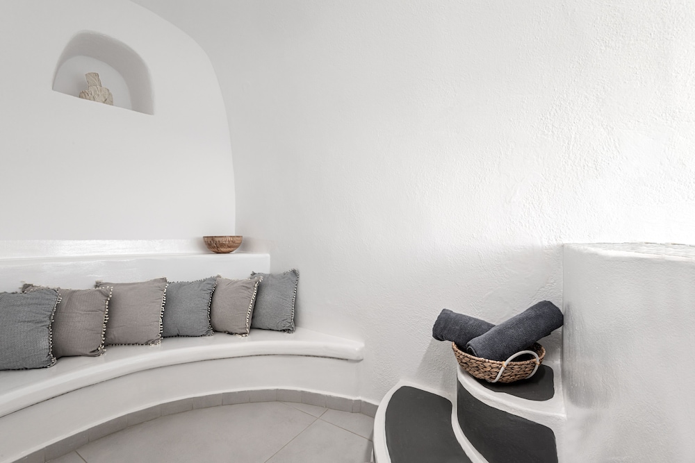 Caldera Premium Villas 48/70