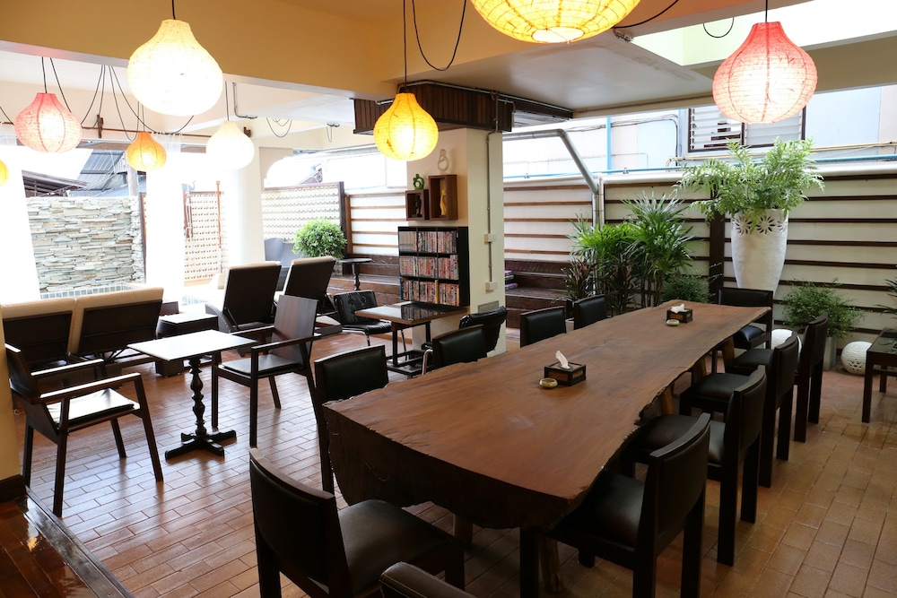 Kampaeng Ngam Hotel 36/40