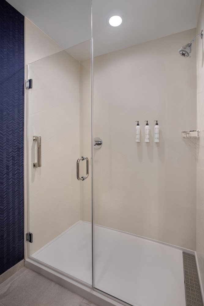 Fairfield by Marriott Inn & Suites Indianapolis Plainfield 29/31