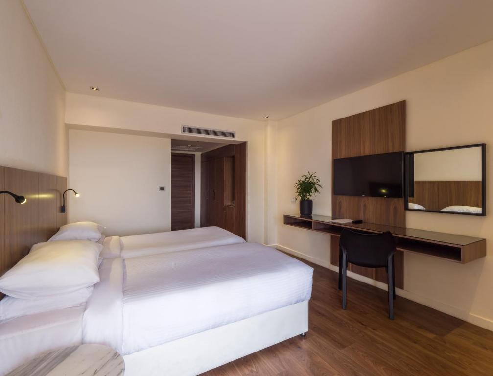 غرفة سوبيريور بسرير مزدوج أو سريرين منفصلين، President Hotel 2/3
