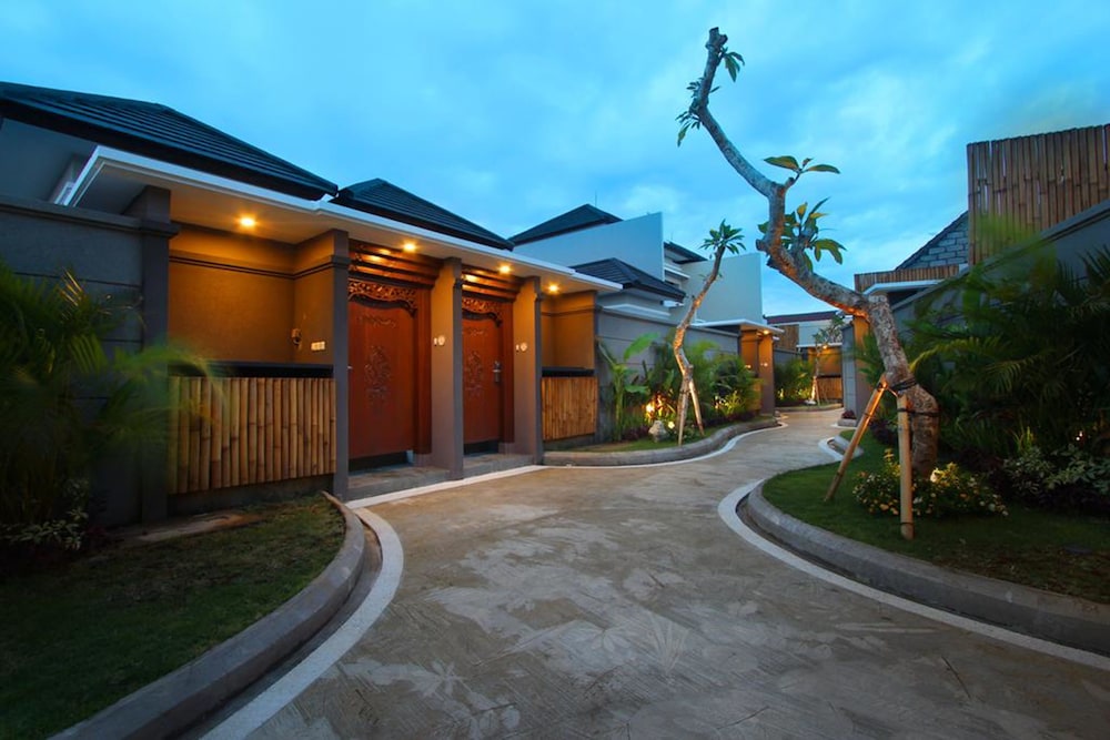 Maharaja Villas Seminyak 40/50