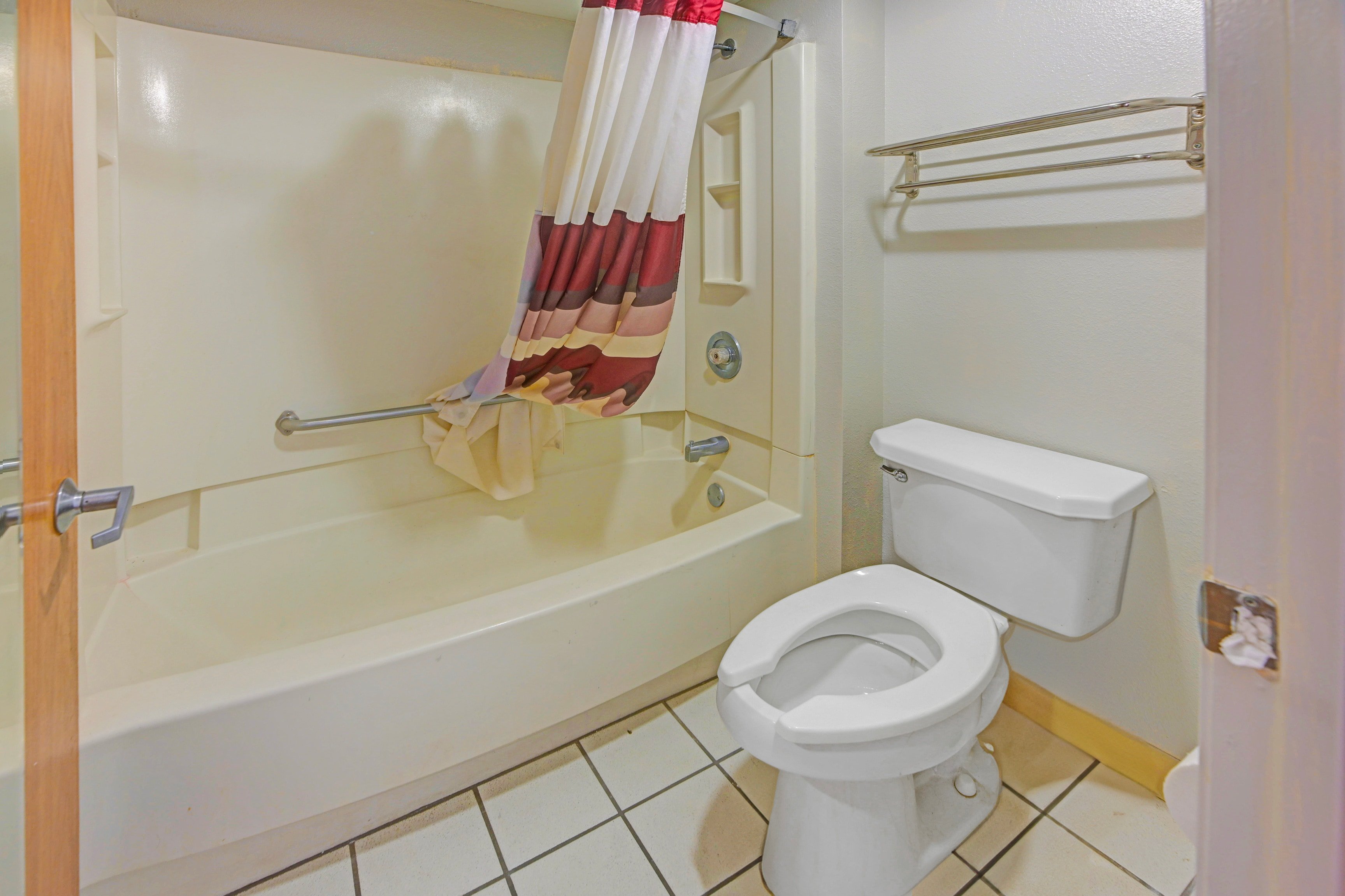 Travelers inn by OYO Wichita Falls 46/54