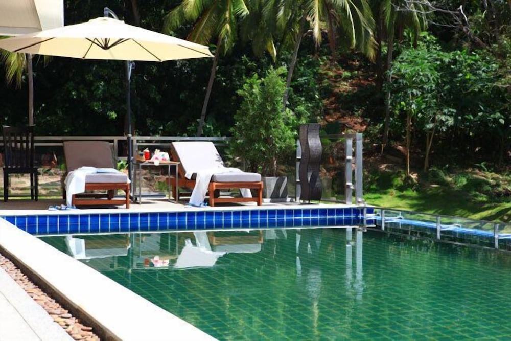 Lae Lay Suites 57/62