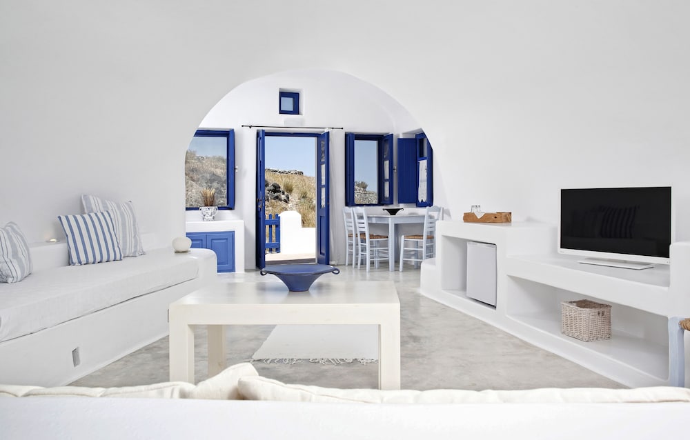 Aghios Artemios Traditional Houses 24/50