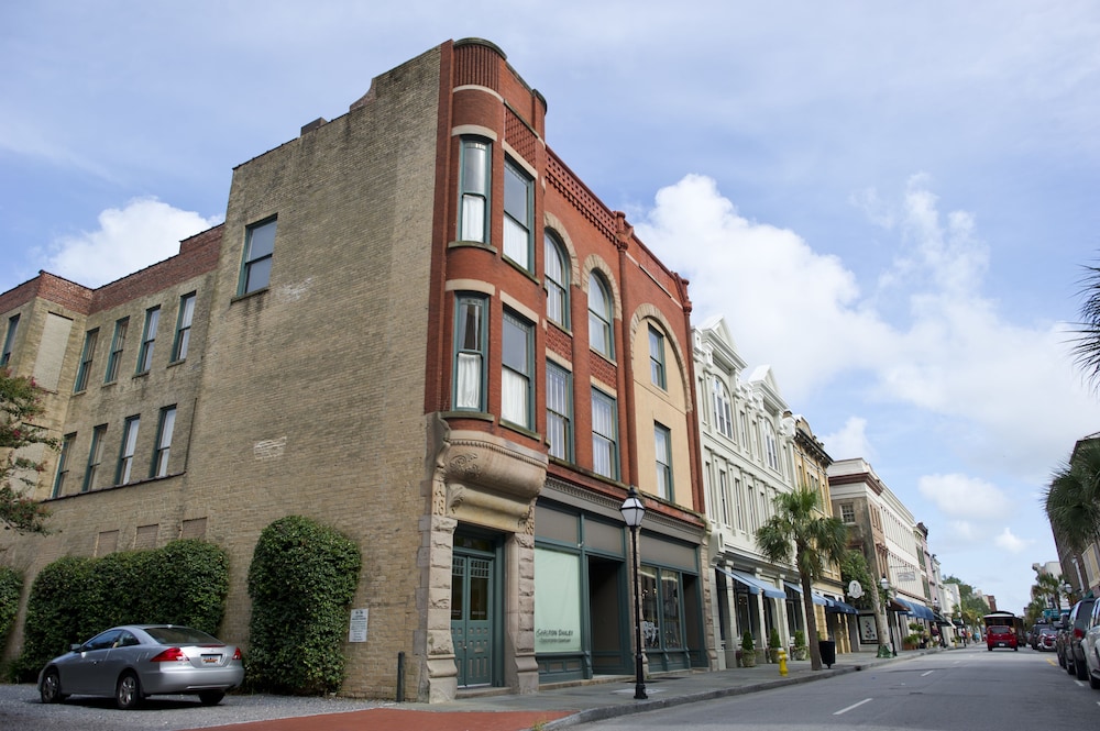 Fulton Lane Inn 1/68
