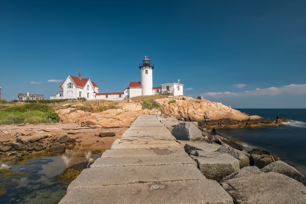 Rockport Inn And Suites 46/52