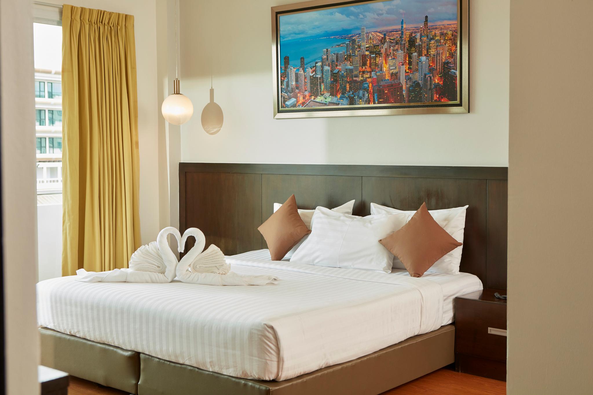 Grand, Deluxe, Suite