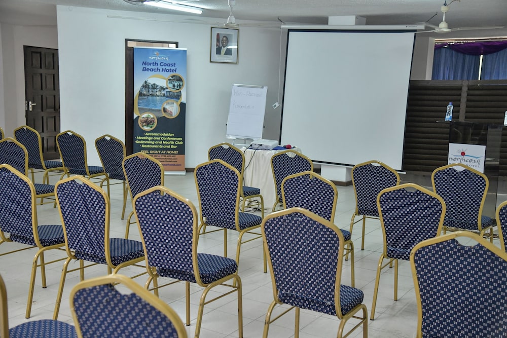 Northcoast Beach Hotel 37/50