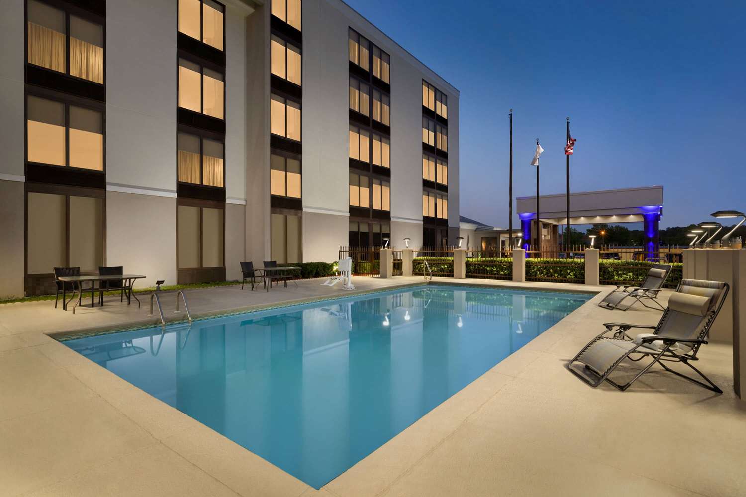 La Quinta Inn & Suites by Wyndham Dothan 12/71