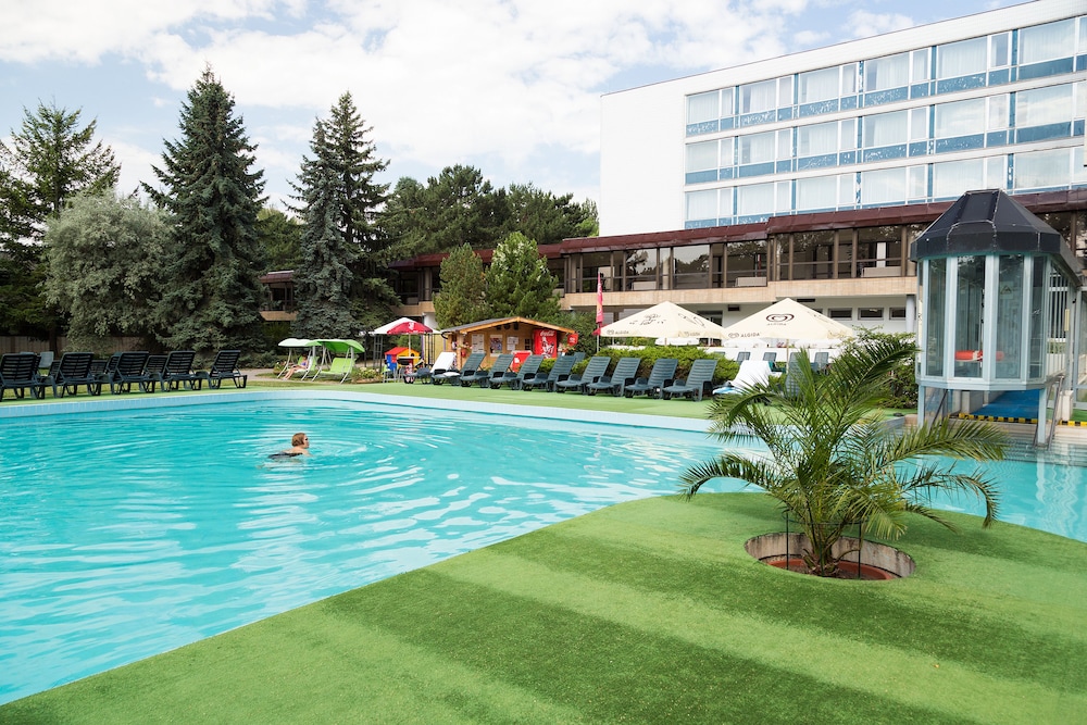 Spa Hotel Splendid Formerly Balnea Splendid Hotel 8/50