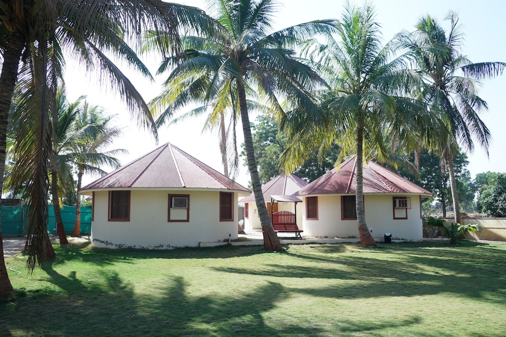 Stay Guru Resort Farm Villa 42/50