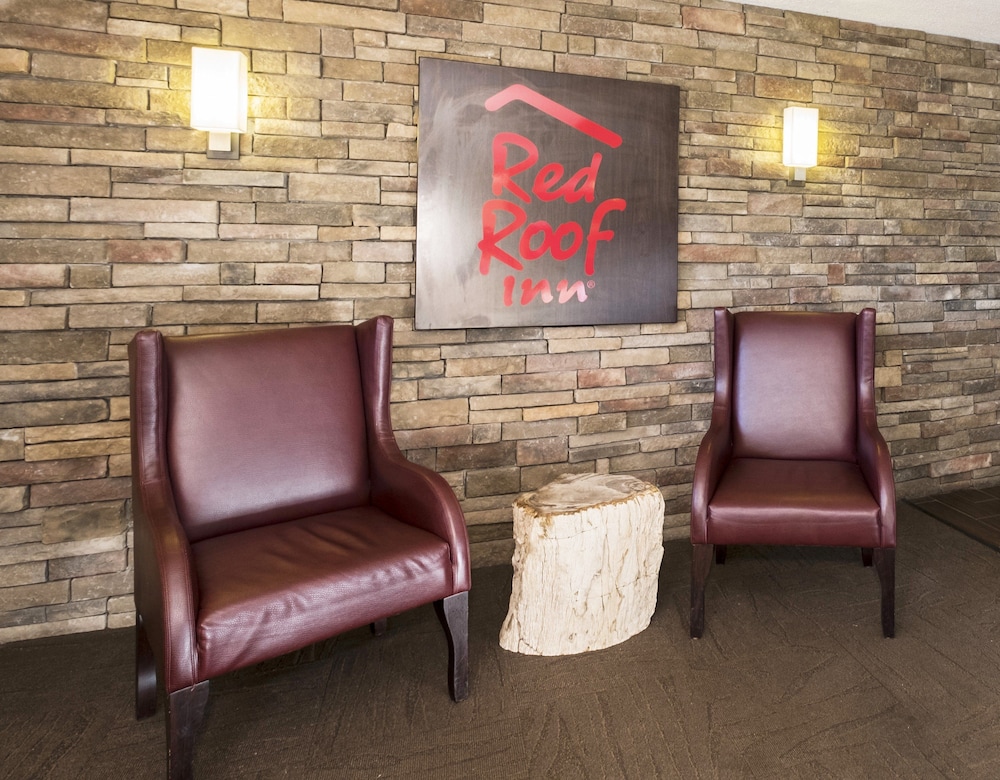Red Roof Inn Hickory 26/34