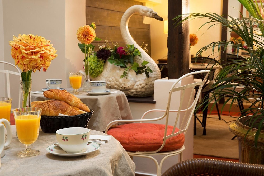 Hotel Du Cygne 27/31
