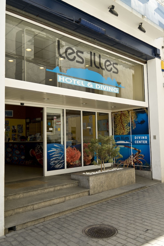 Hotel Les Illes 3/50