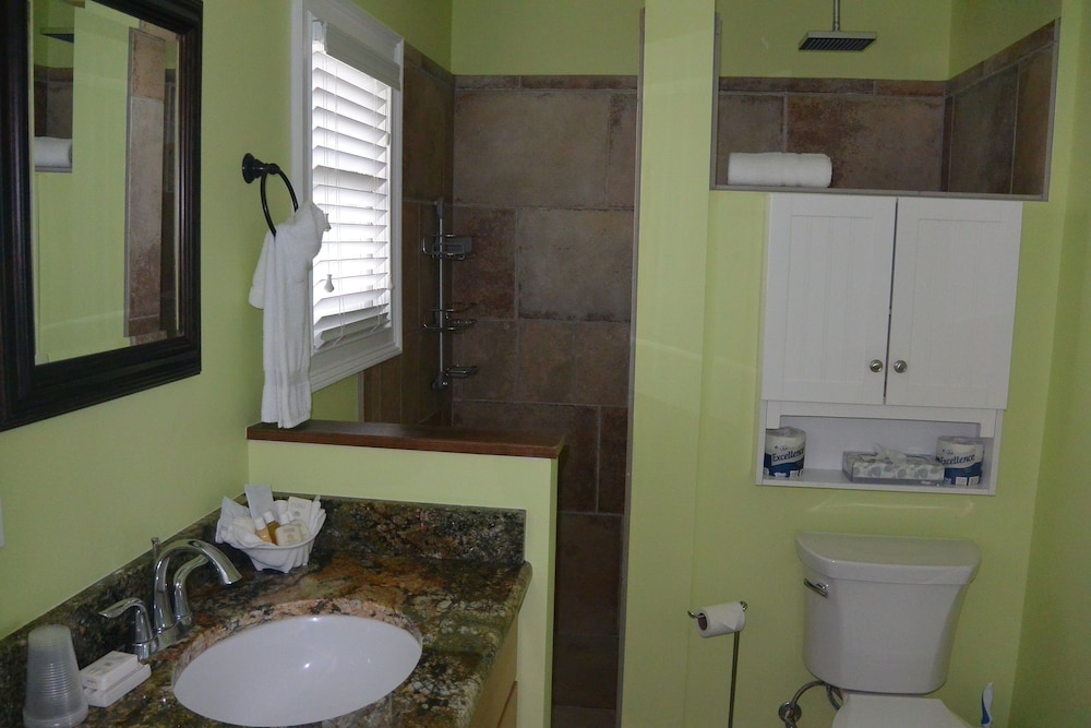 Green Turtle Club Resort Marina 44/46