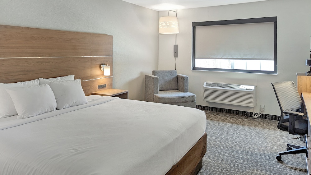 Estherville Hotel Amp Suites 9/50