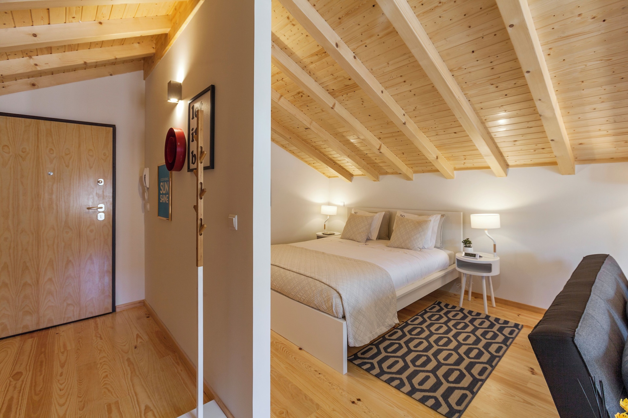 Loft, Balcony