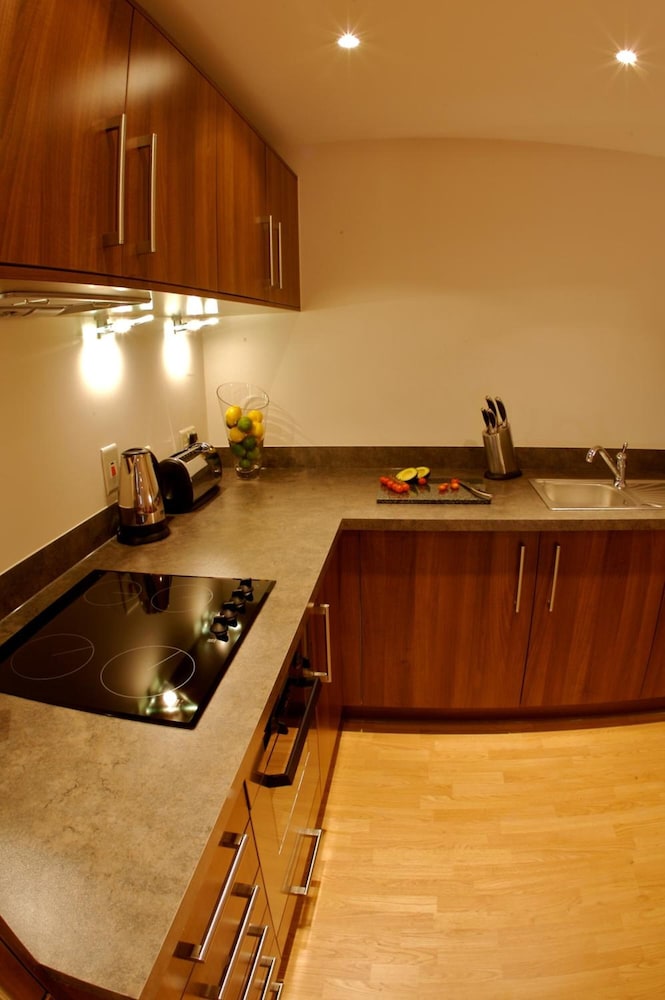 The Spires Serviced Apartments Birmingham 6/36
