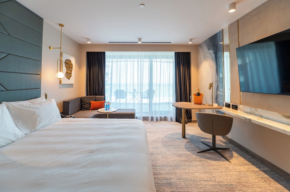 غرفة بريميوم بسرير فردي، Crowne Plaza Constanta Mamaia Beach 3/9