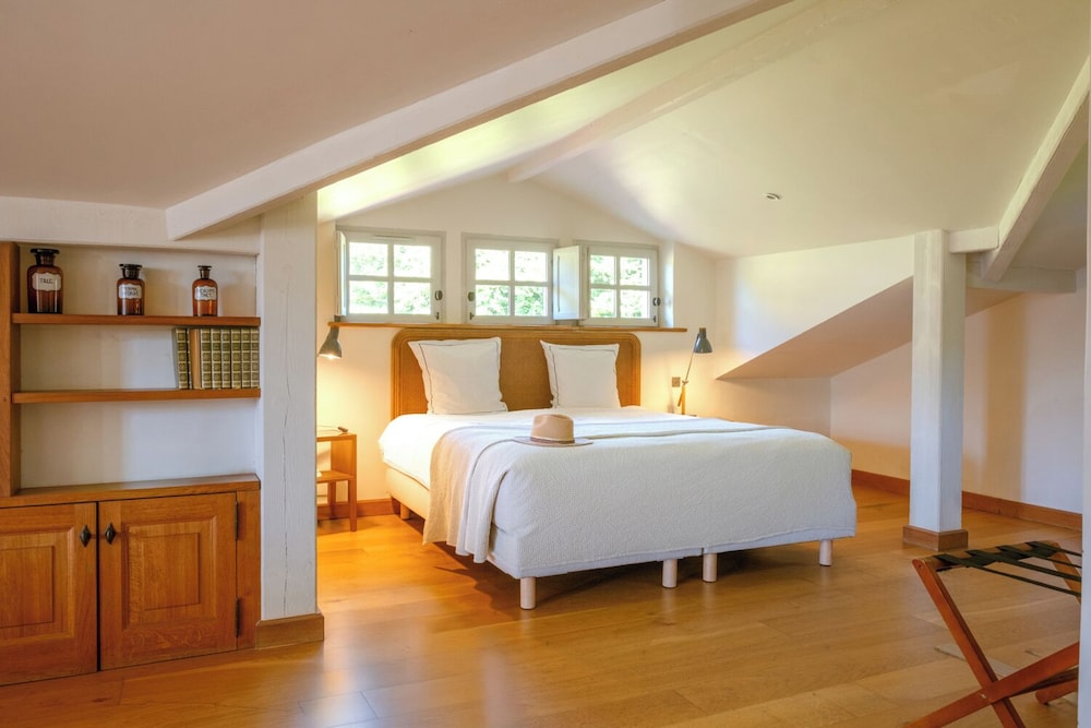 Hotel The Originals Auberge Ostape 7/50