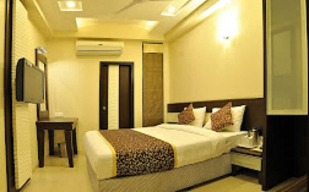 Hotel Shree Narayana 6/28